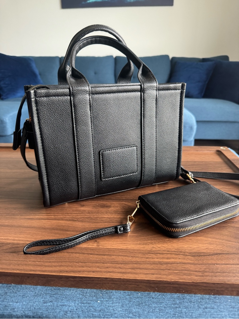 Black 'The Tote Bag' Leather Tote with Matching Wallet - Picture 4 of 12